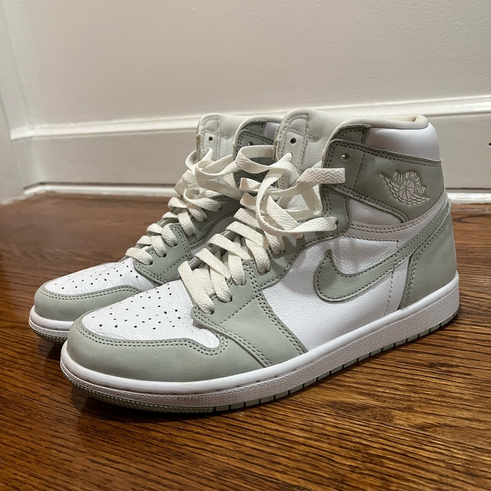 Jordan 1 Retro High OG - Seafoam - Picture 4 of 5